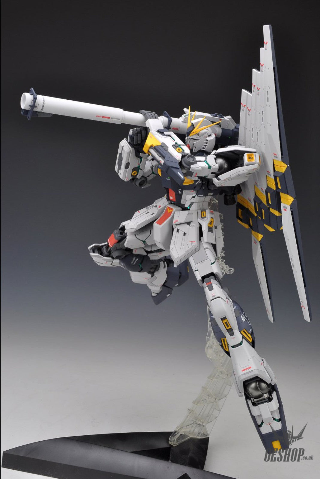 1/100 MG Nu Gundam Ver.Ka Bandai 69.99 OEShop