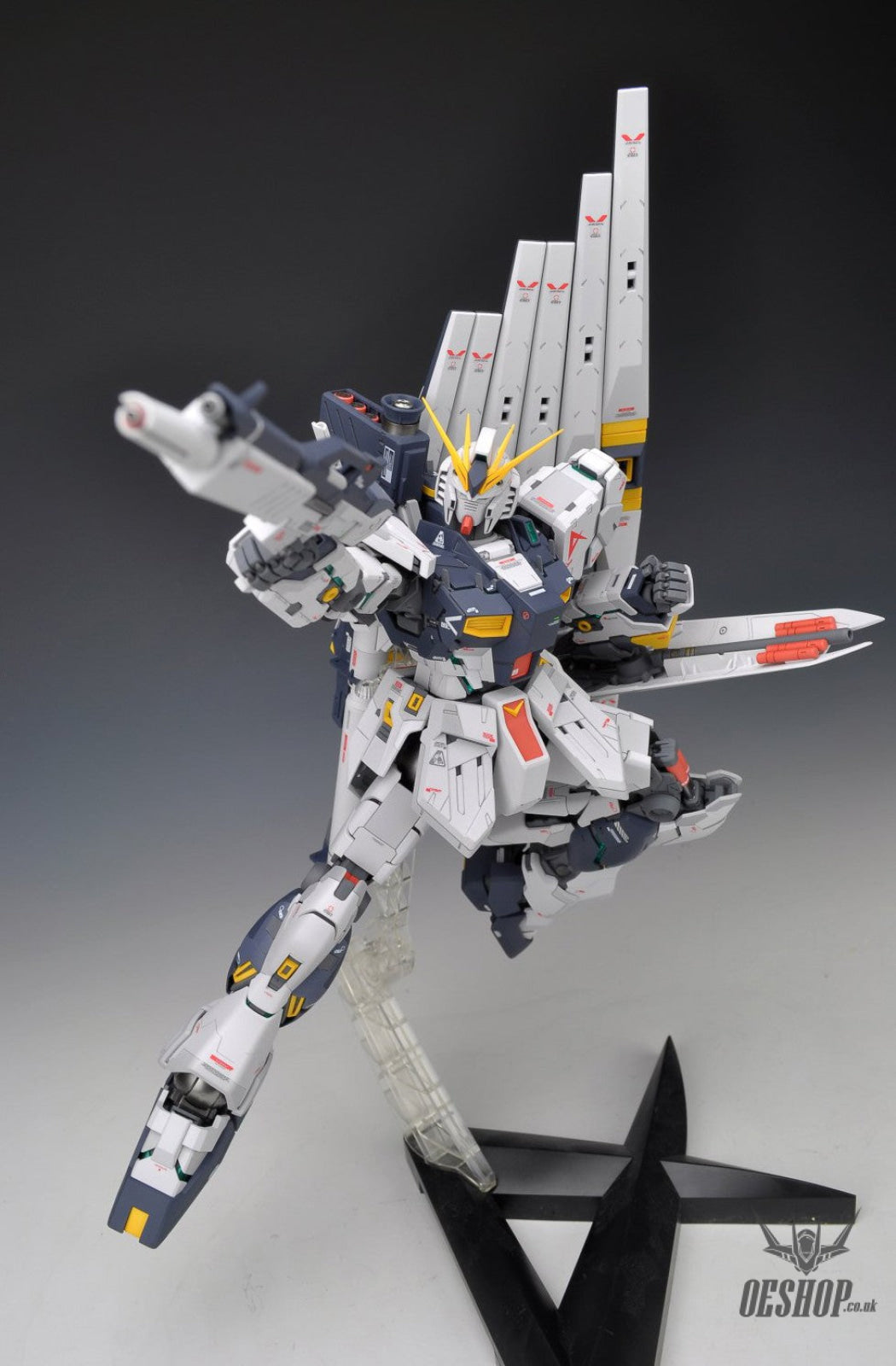 1/100 MG Nu Gundam Ver.Ka Bandai 69.99 OEShop