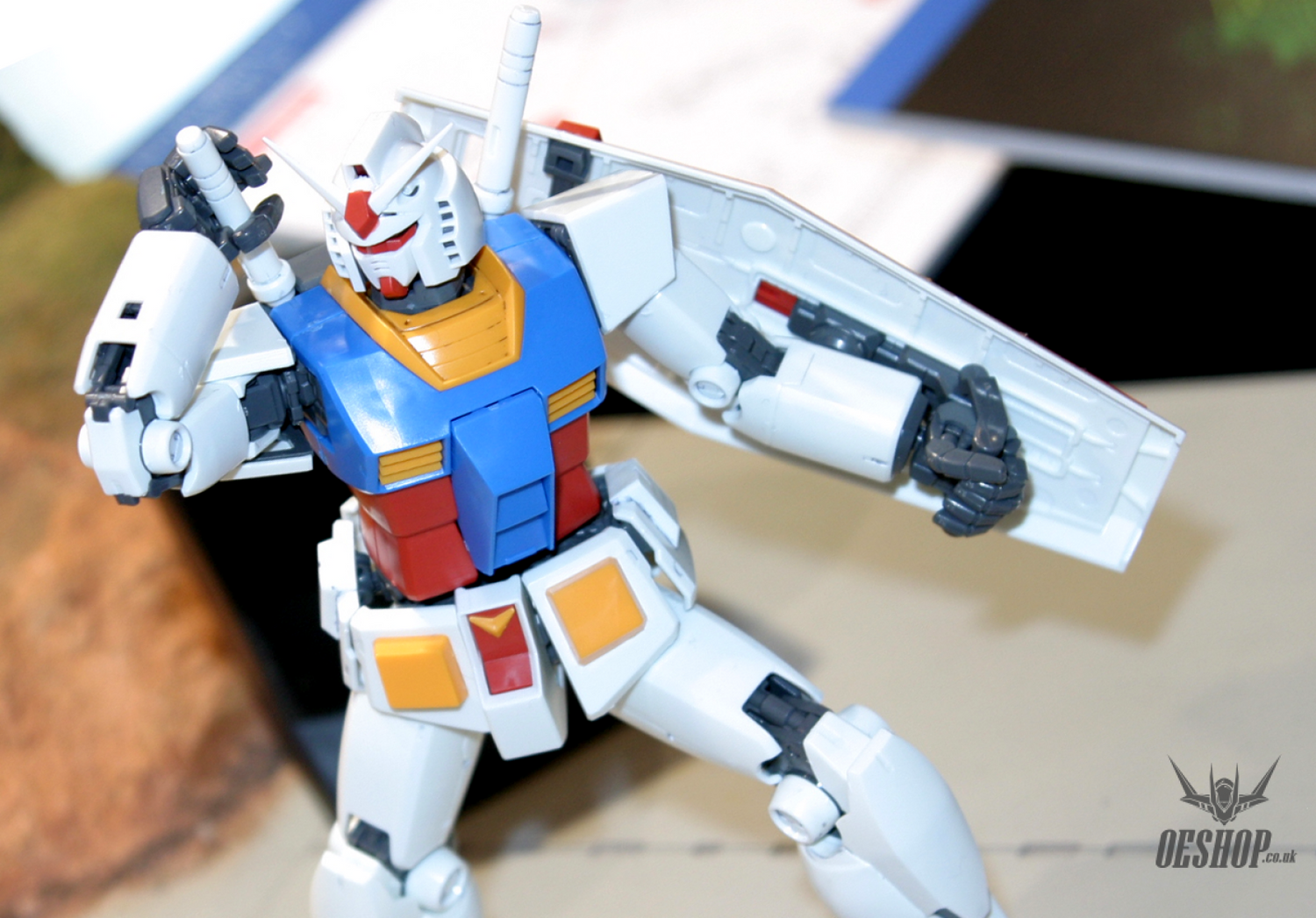 1/100 MG RX-78-2 Gundam VER. 2.0 Scale Model Kits
