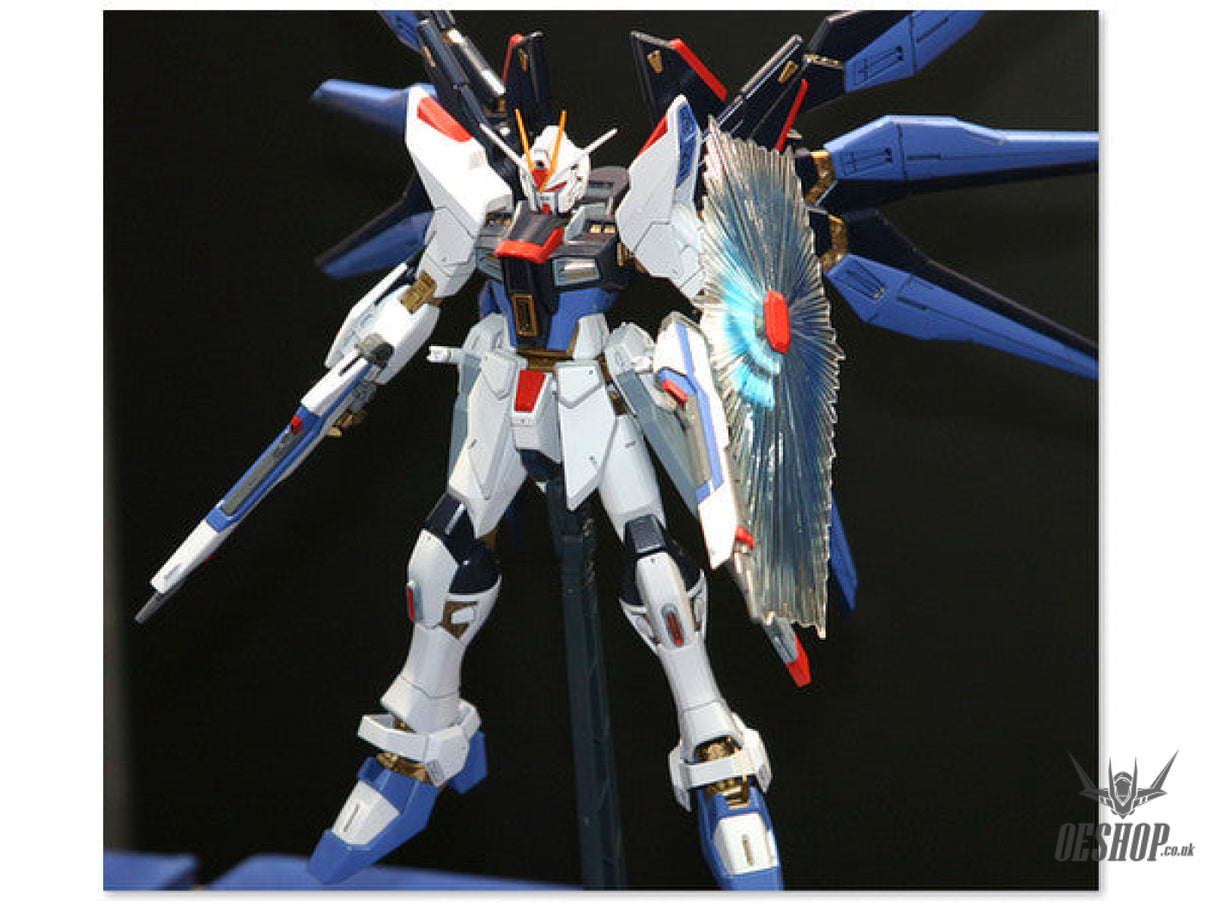 1/100 MG Strike Freedom Gundam Scale Model Kits