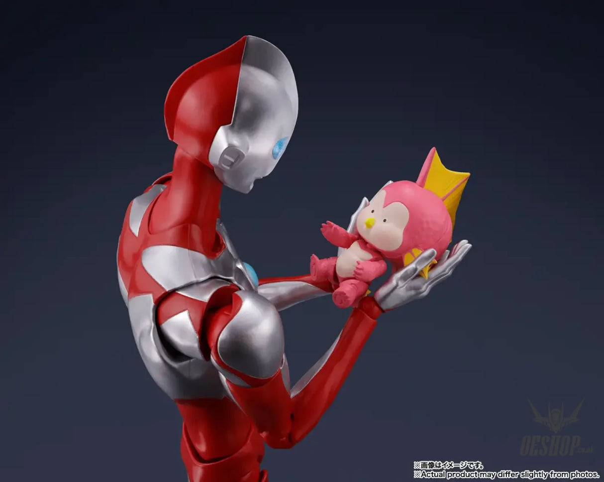 Bandai Tamashii S.H.Figuarts Ultraman & Emi (ULTRAMAN: RISING) Action & Toy Figures