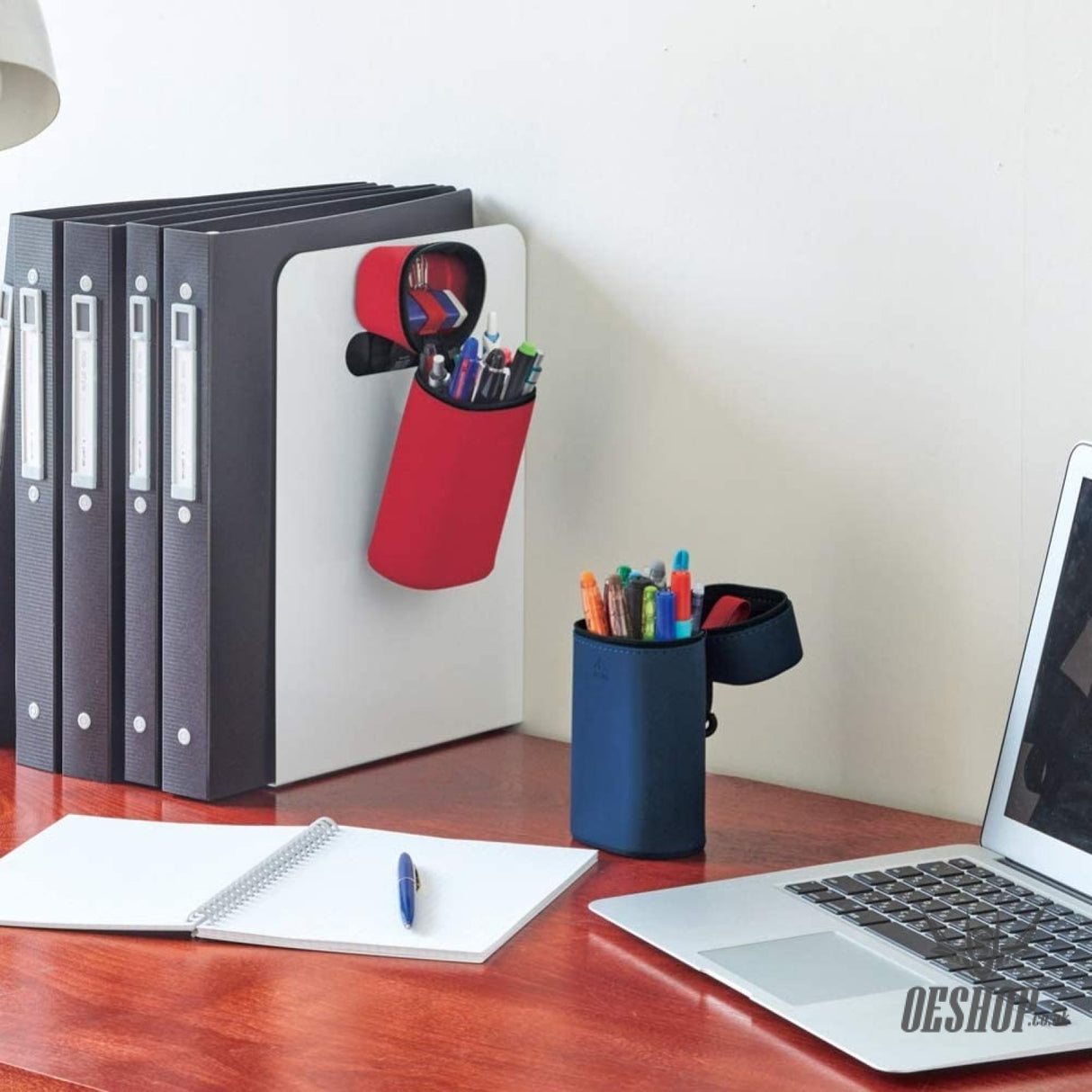 Lihit Lab Stand Pencil Case with Magnet A7759 LIHIT LAB. 15.98 OEShop