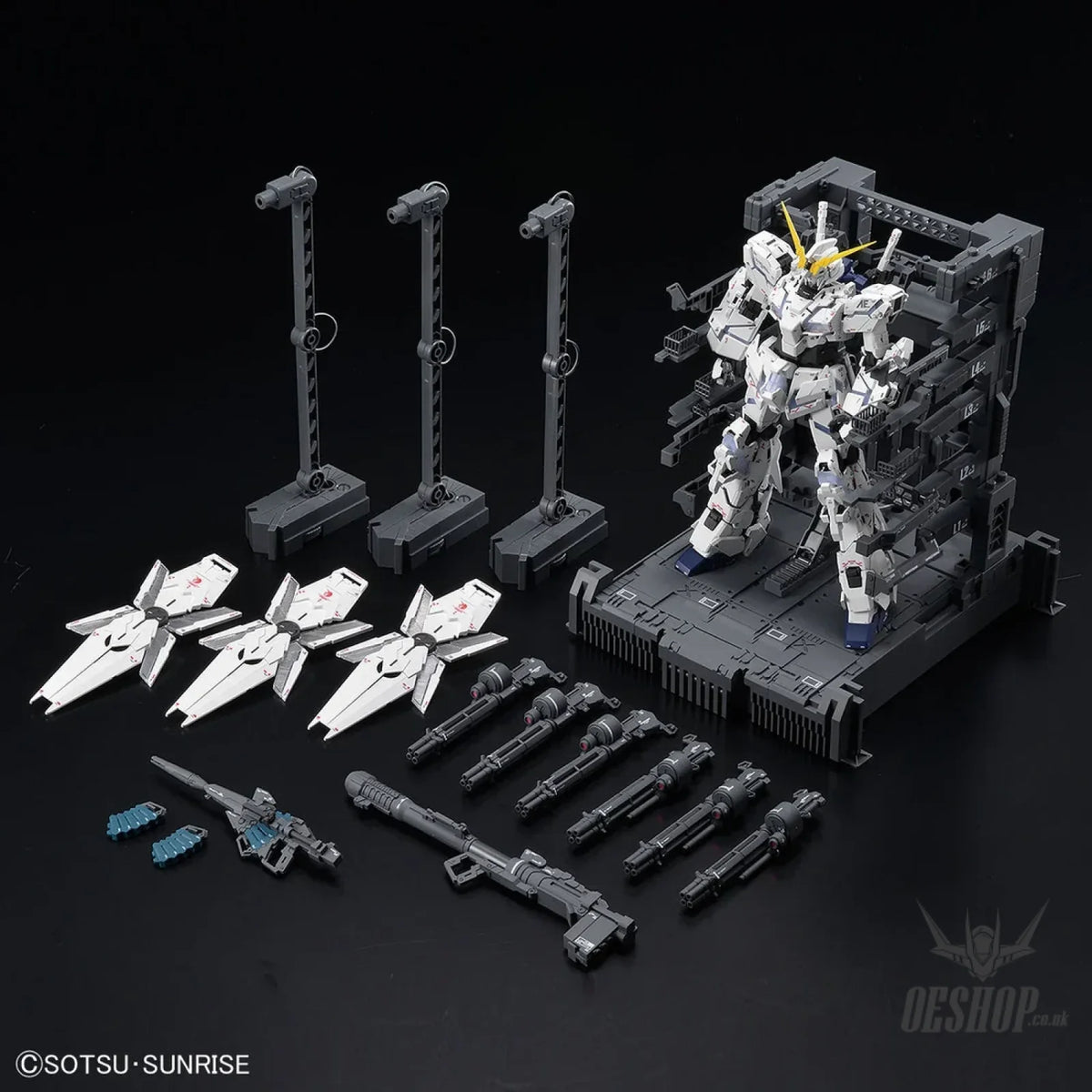 The Gundam Base Limited 1/100 MGEX Unicorn Gundam Ver.TWC - Scale Model Kits