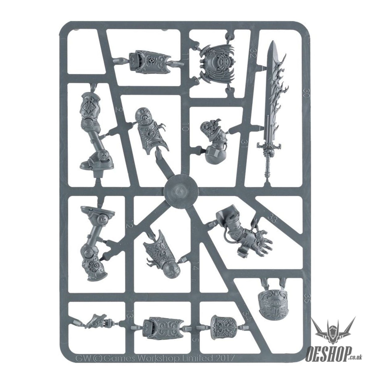 Warhammer 40,000 Space Marines: Ultramarines Roboute Guilliman 55-20 Tabletop Wargame