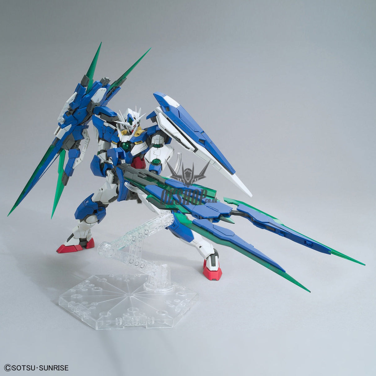 1/100 MG 00 Qan[T] Full Saber Scale Model Kits