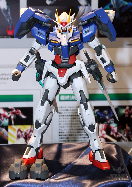 1/100 MG 00 Raiser Scale Model Kits