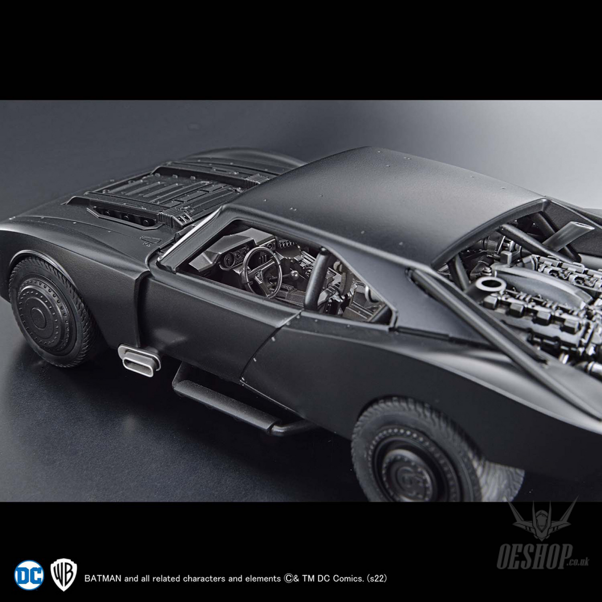 Bandai 1/35 New Batmobile (The Batman Ver.) Scale Model Kits