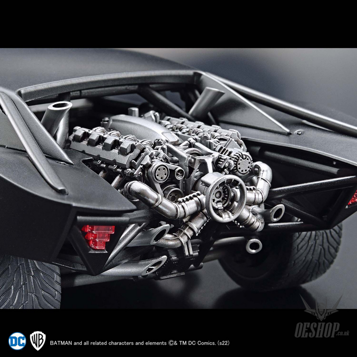Bandai 1/35 New Batmobile (The Batman Ver.) Scale Model Kits
