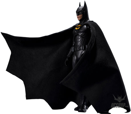 Bandai Tamashii S.H.Figuarts Batman ’The Flash’ Action & Toy Figures