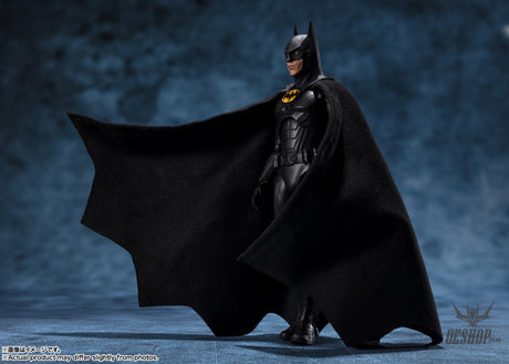 Bandai Tamashii S.H.Figuarts Batman ’The Flash’ Action & Toy Figures