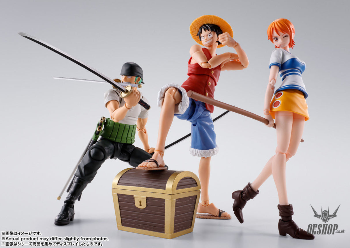 Bandai Tamashii S.H.Figuarts One Piece Roronoa Zoro (Romance Dawn) Action & Toy Figures