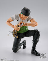 Bandai Tamashii S.H.Figuarts One Piece Roronoa Zoro (Romance Dawn) Action & Toy Figures