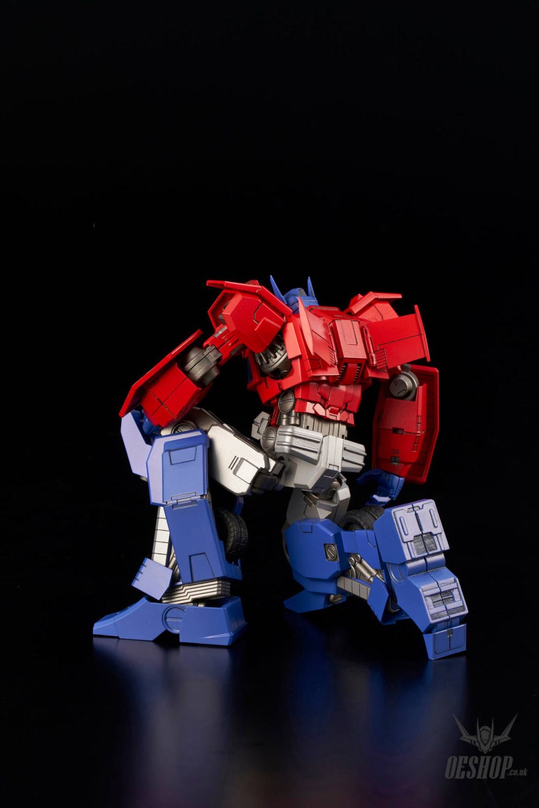 Flame Toys Furai Model Optimus Prime Idw Ver. Transformers Kit