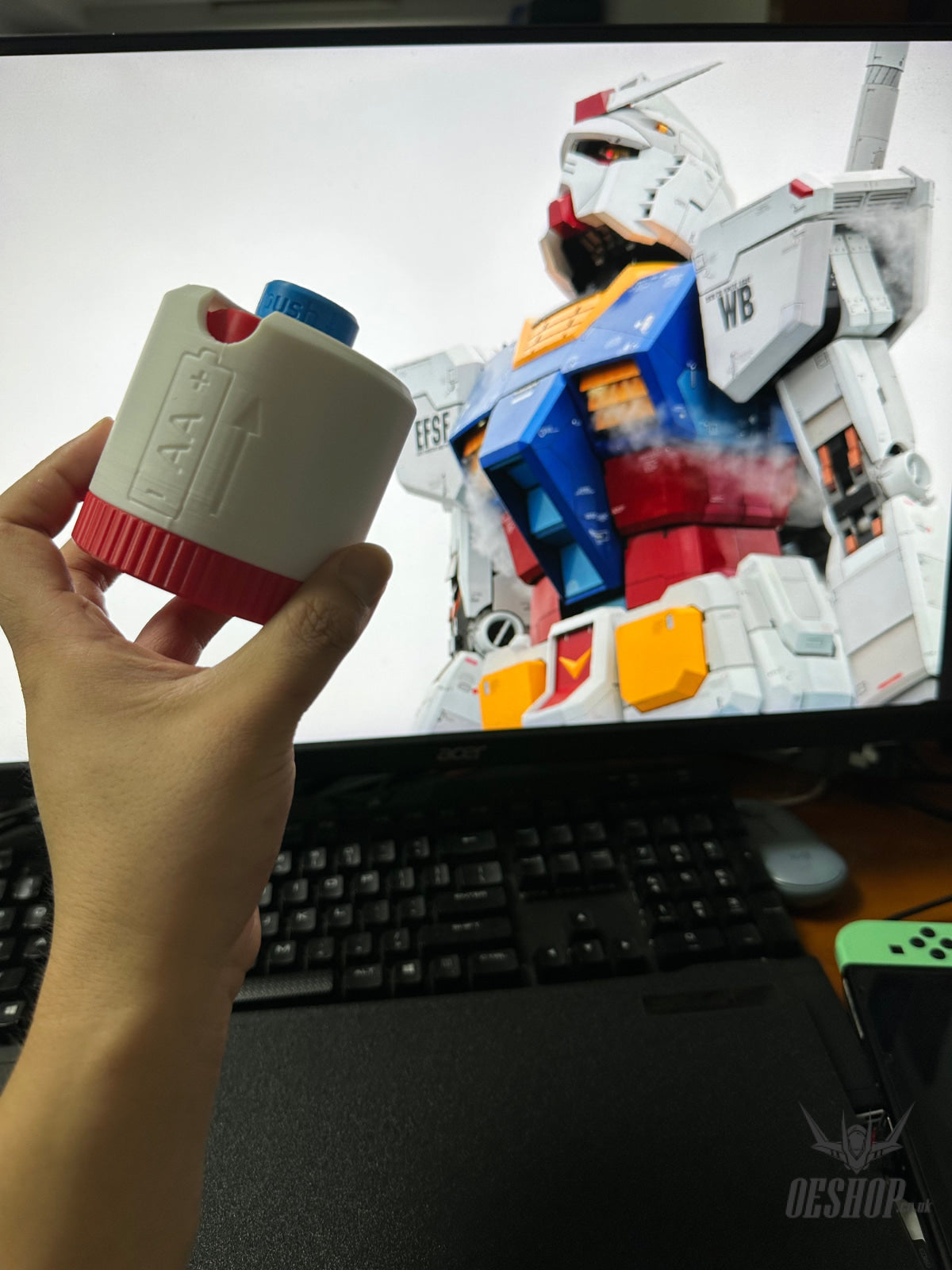 YLJ3D 360° Rotary Battery Storage Case for AA & AAA Batteries White for AAA Battery