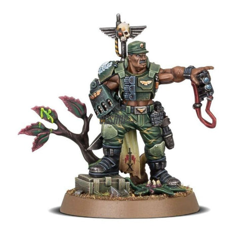Warhammer 40,000 Astra Militarium: Catachan Colonel (Limited Edition) Tabletop Wargame
