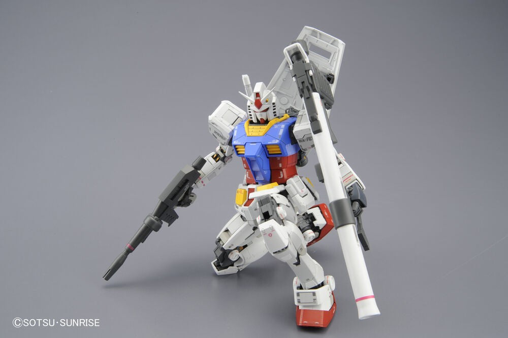 1/100 MG RX-78-2 Gundam VER. 3.0 Bandai 55.00 OEShop